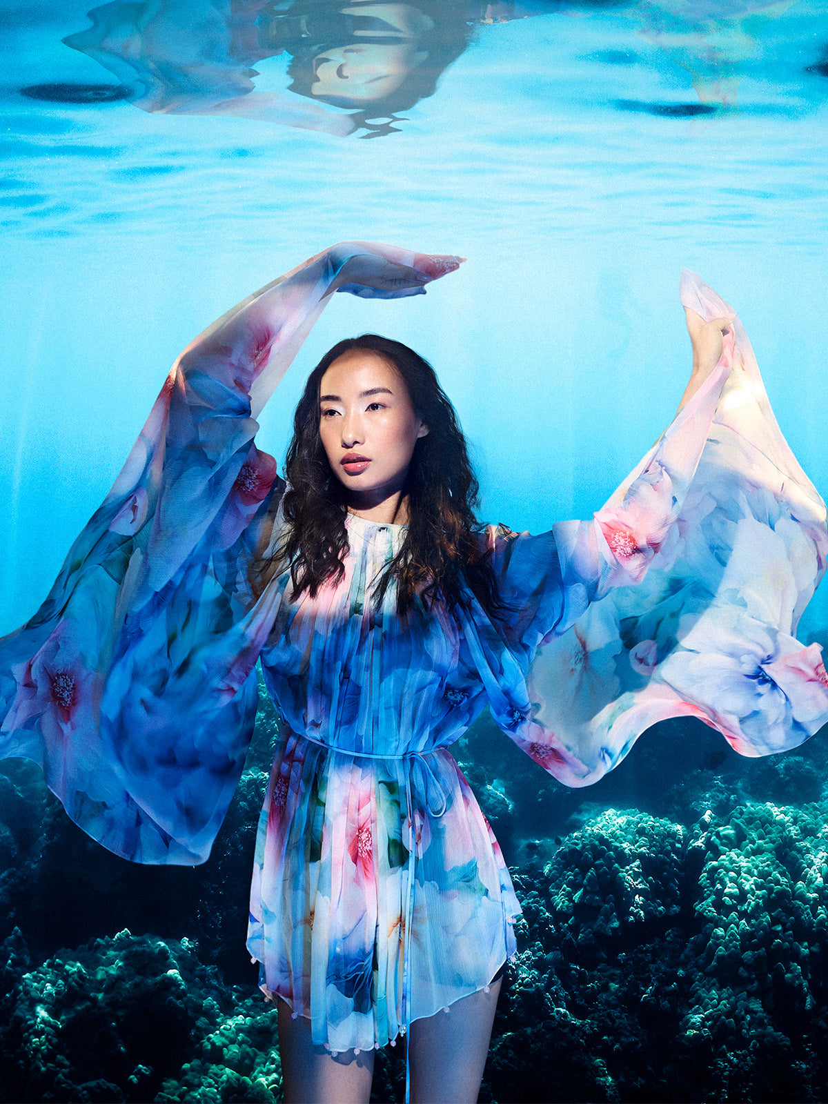 WHISPERS OF THE OCEAN SS25