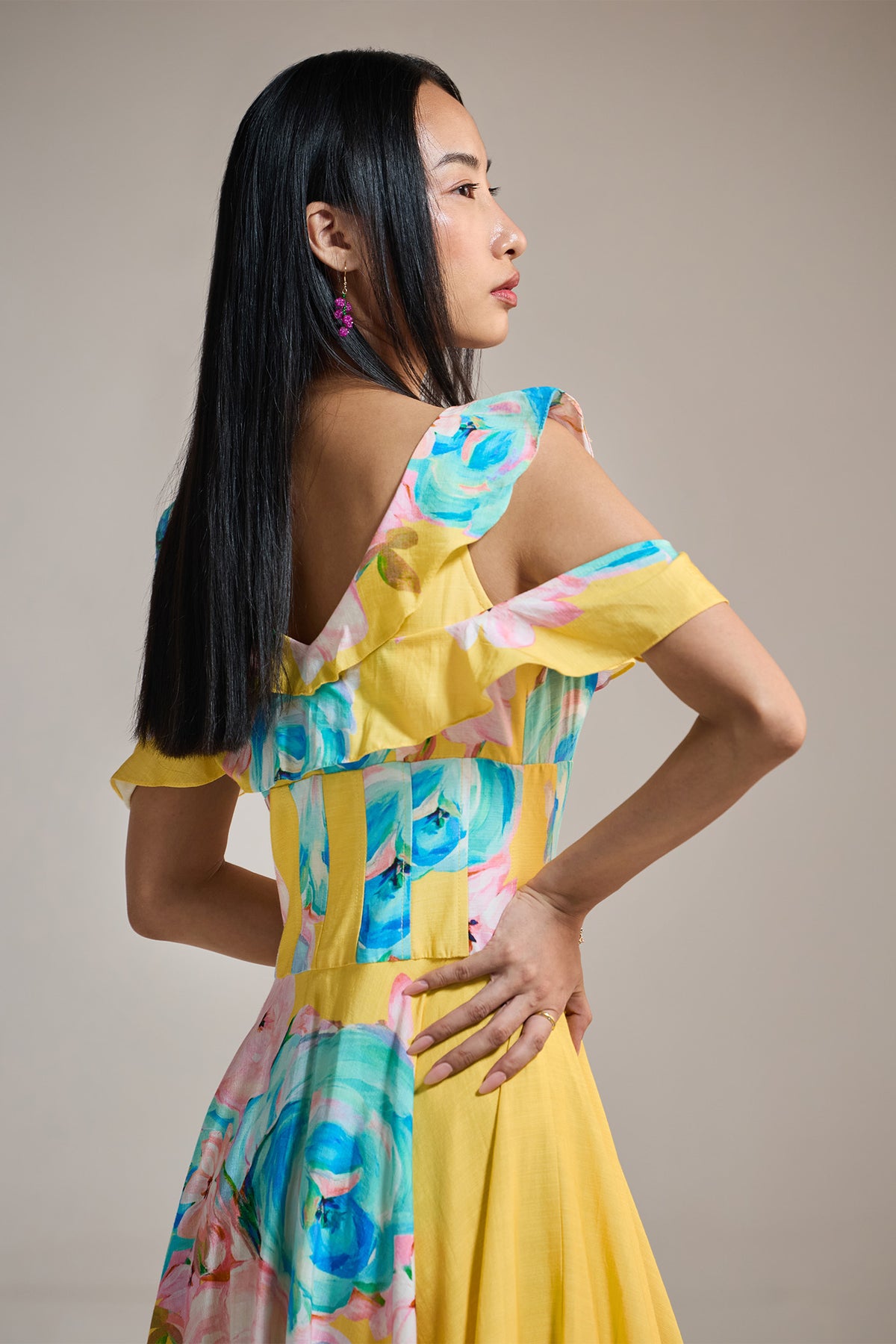 SUNBURST FLORAL COLD-SHOULDER DRESS