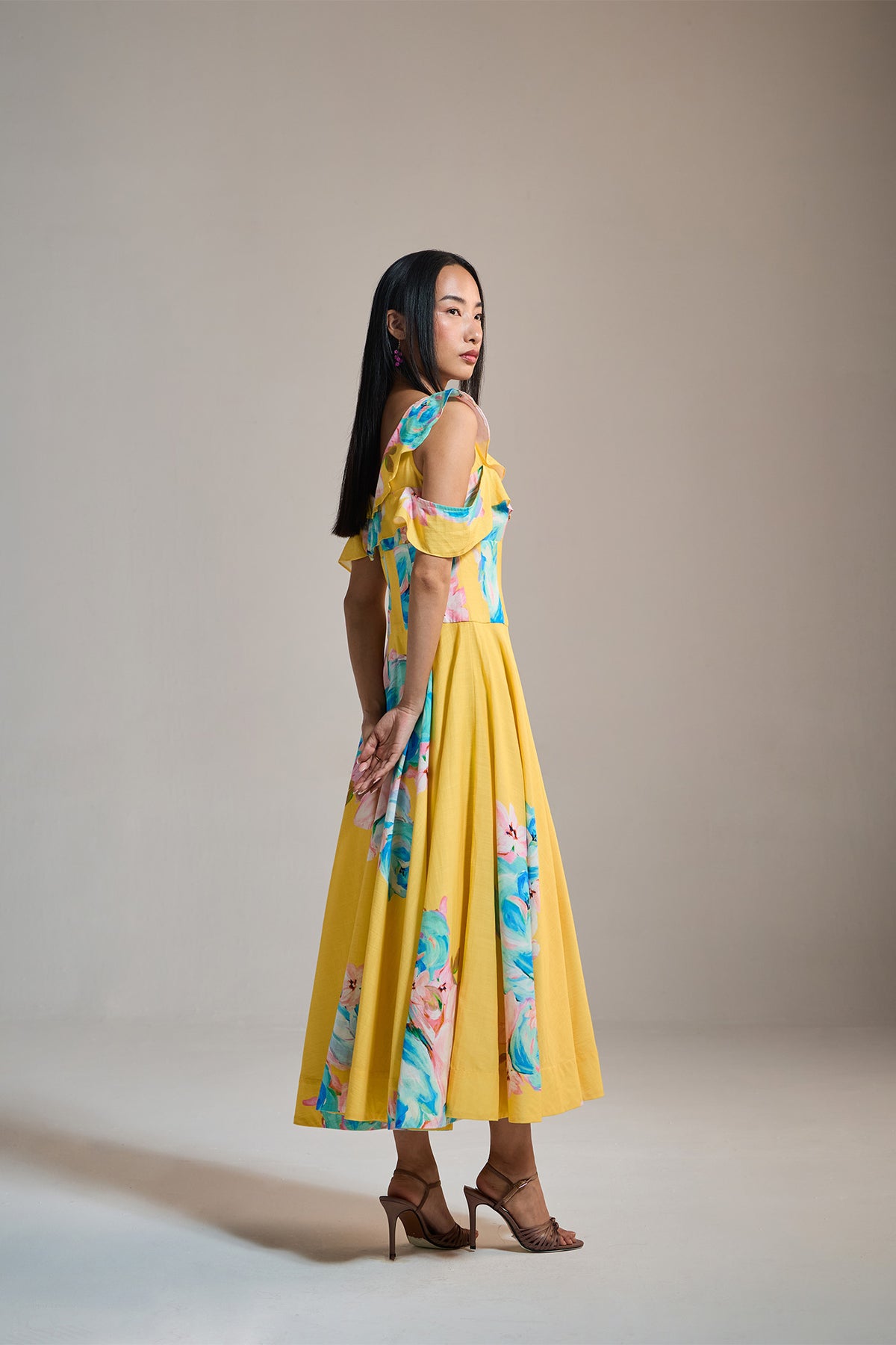 SUNBURST FLORAL COLD-SHOULDER DRESS