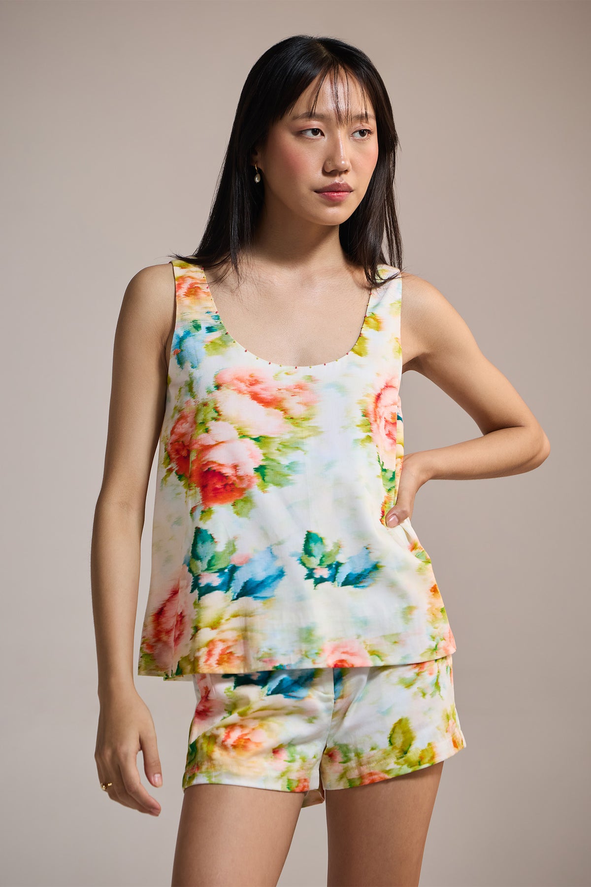 WATERCOLOR BLOOM SLEEVELESS TOP